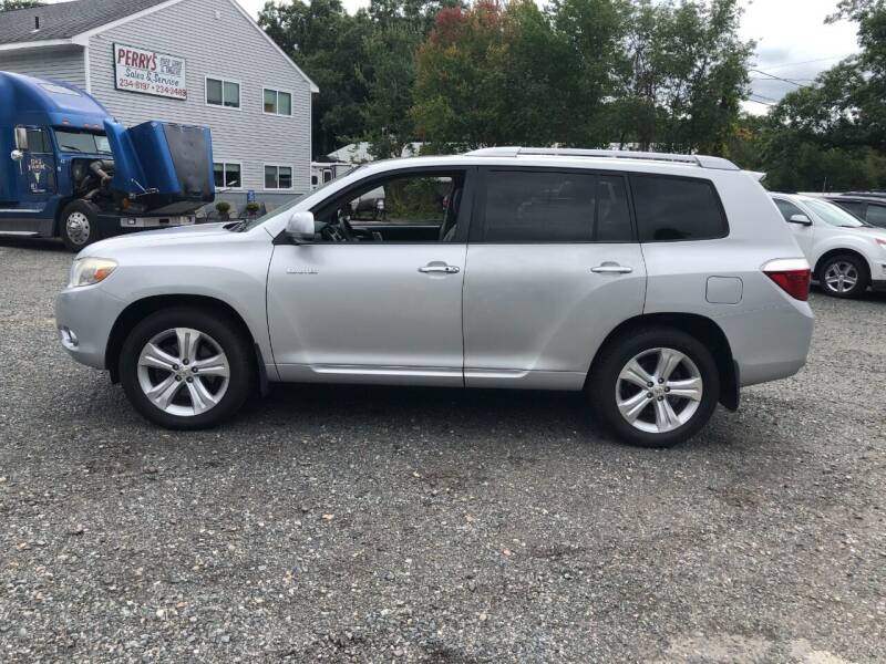 2008 Toyota Highlander for sale at Perrys Auto Sales & SVC in Northbridge MA