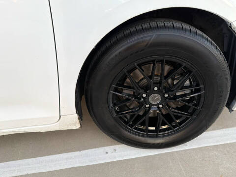 2017 Toyota Sienna L 7-Passenger
