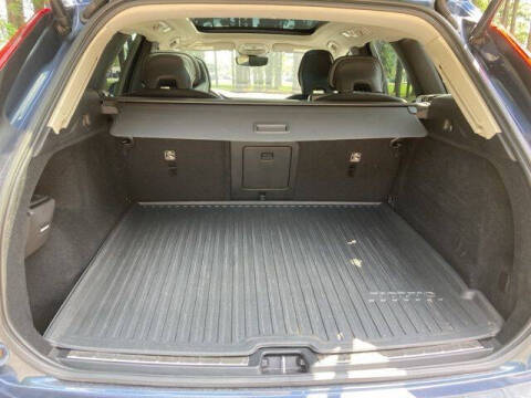 2023 Volvo XC60 B5 Core