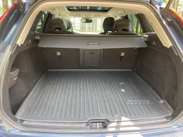 2023 Volvo XC60 B5 Core