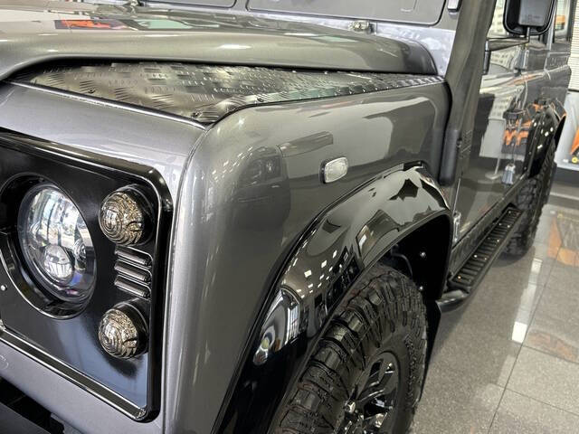 1997 Land Rover Defender 25