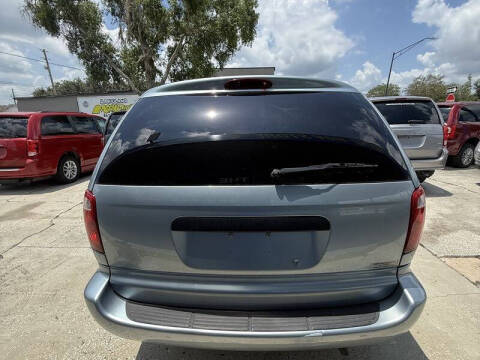 2004 Dodge Grand Caravan SE