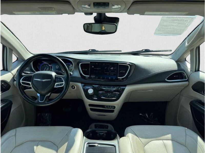 2021 Chrysler Pacifica Touring L