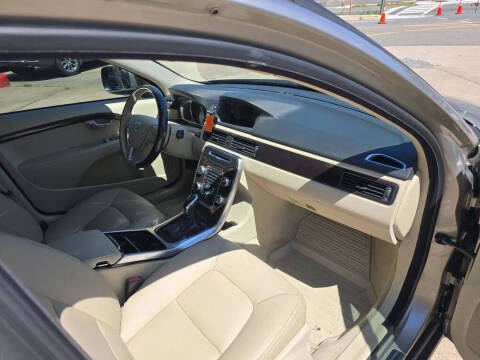 2016 Volvo XC70 T5 Drive-E Premier