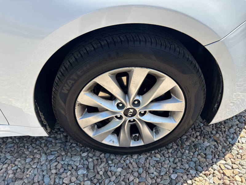 2017 Kia Optima LX