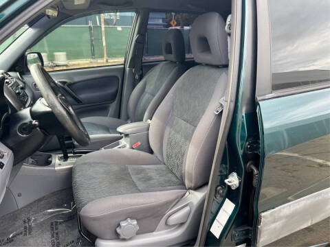 2001 Toyota RAV4