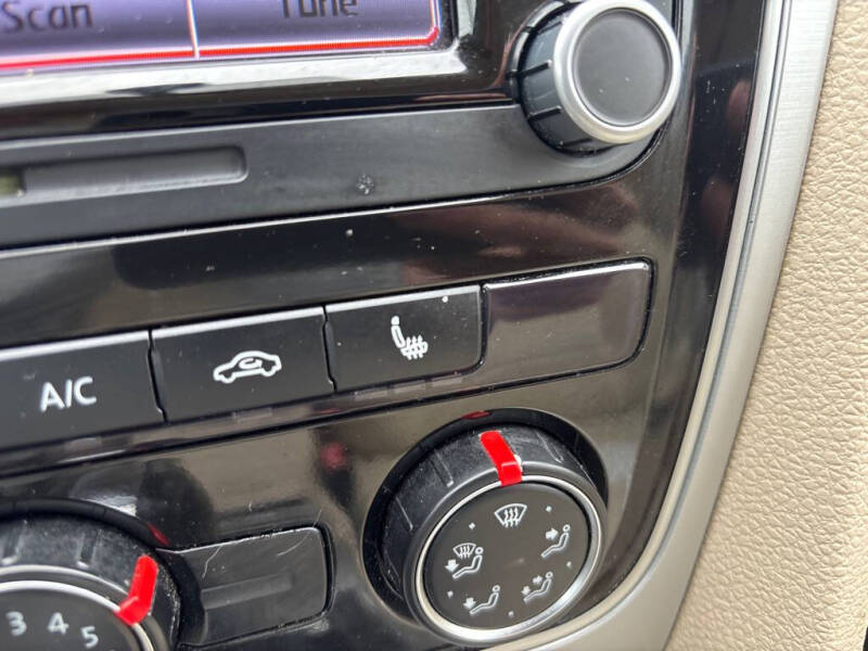 2013 Volkswagen Passat