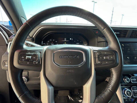 2023 GMC Yukon XL Denali