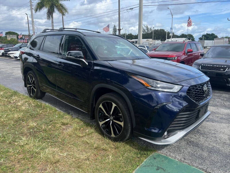 2022 Toyota Highlander XSE