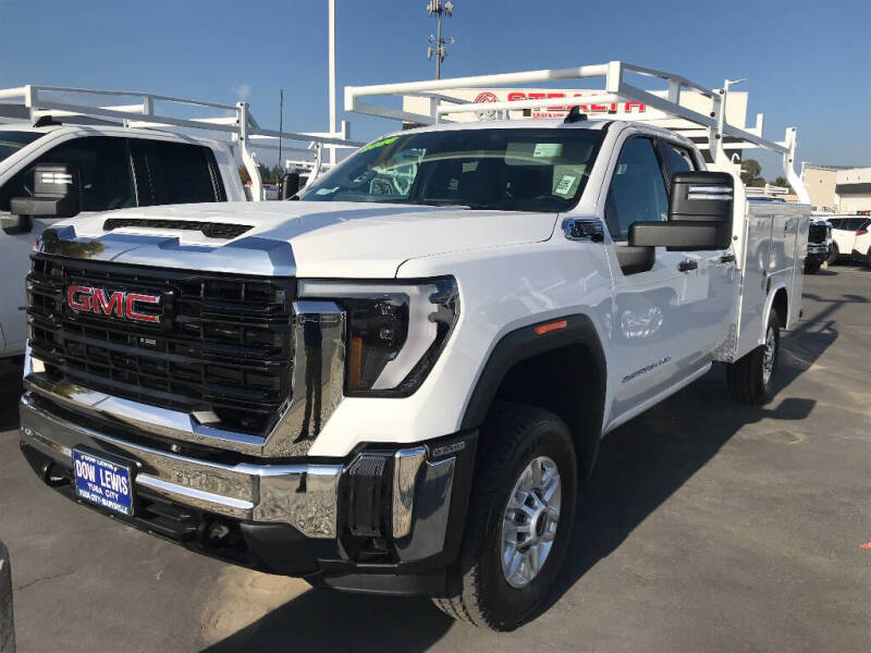 2026 GMC Sierra 2500HD Pro's photo
