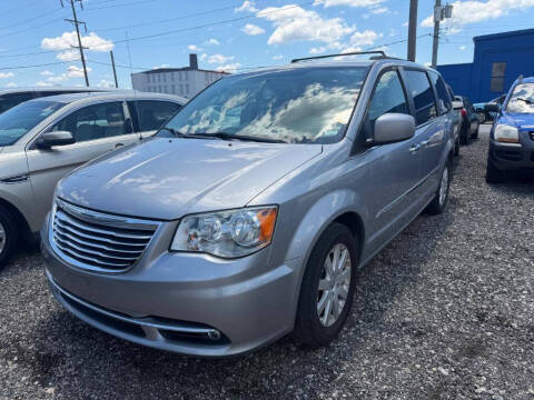 2016 Chrysler Town and Country Touring