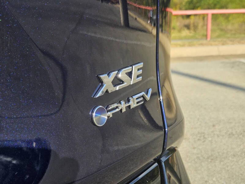 2025 Toyota RAV4 Plug-in Hybrid XSE