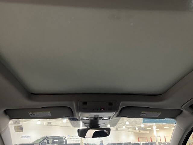 2023 Volkswagen Taos SEL 4Motion