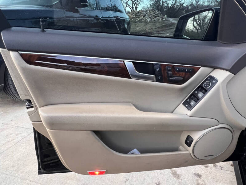 2012 Mercedes-Benz C-Class C 300 Luxury 4MATIC