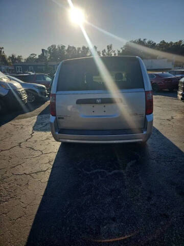 2009 Dodge Grand Caravan SE