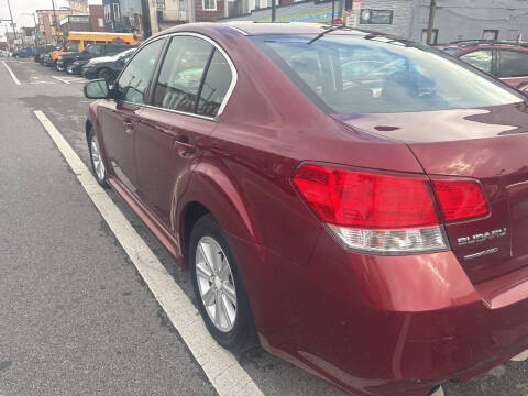 2010 Subaru Legacy 2.5i Premium