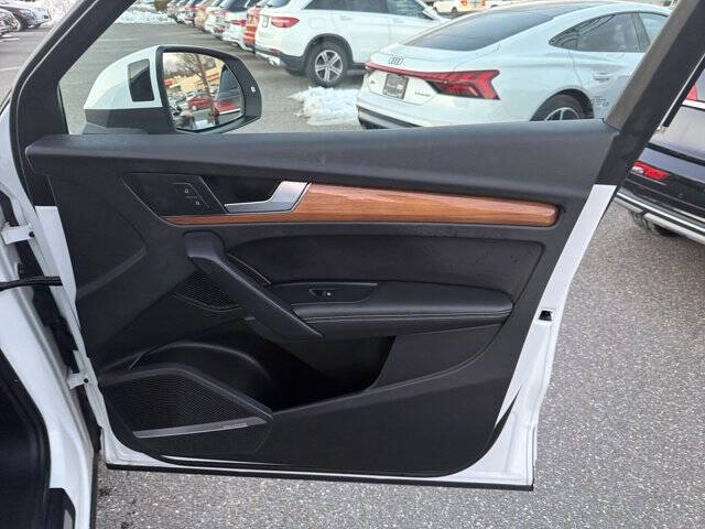 2023 Audi Q5 quattro Premium Plus 40 TFSI