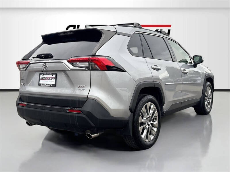 2020 Toyota RAV4 XLE Premium