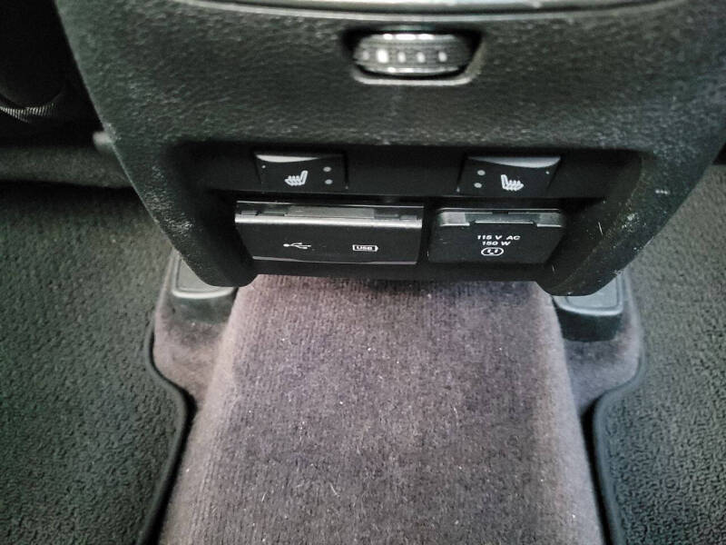 2019 Jeep Cherokee Overland