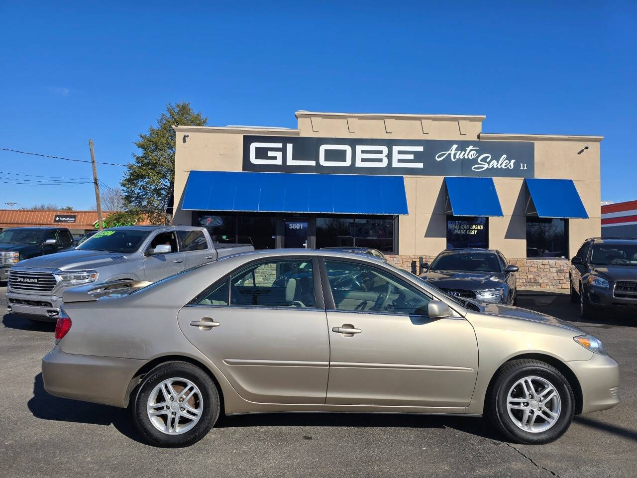 2005 Toyota Camry for sale at GLOBE AUTO SALES in Louisville, KY