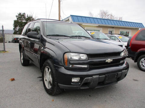 2004 Chevrolet TrailBlazer for sale at Supermax Autos in Strasburg VA