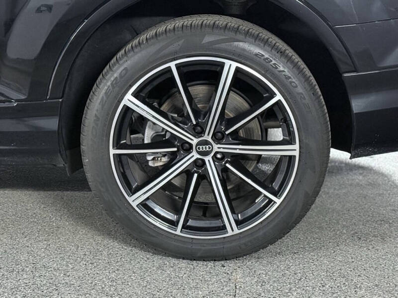 2022 Audi Q7 quattro Premium Plus 55 TFSI