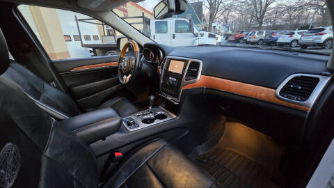 2012 Jeep Grand Cherokee Overland Summit