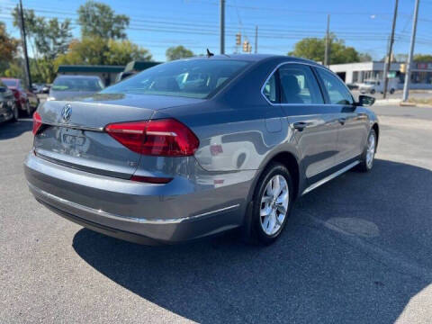 2016 Volkswagen Passat 1.8T R-Line