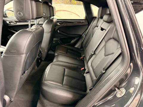 2018 Porsche Macan S