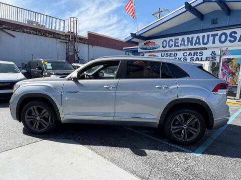 2021 Volkswagen Atlas Cross Sport V6 SE R-Line