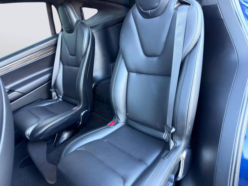 2023 Tesla Model X Standard Range