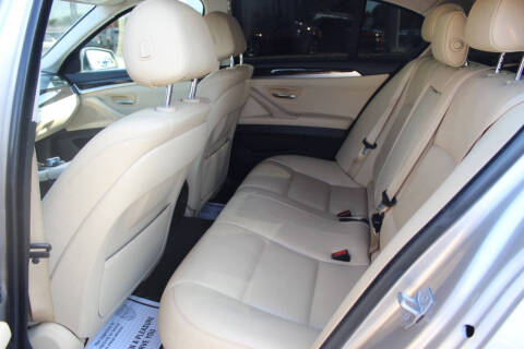 2016 BMW 5 Series 528i