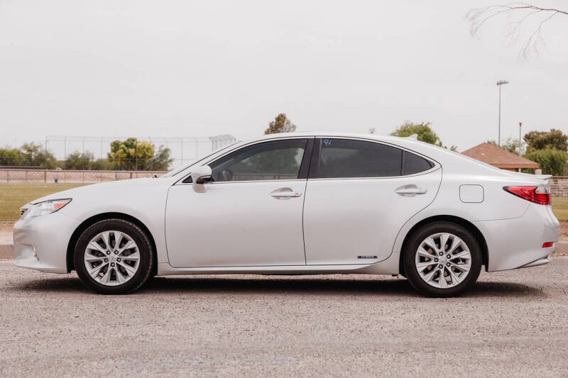 2013 Lexus ES 300h