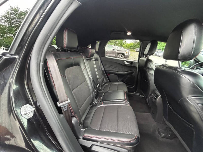 2025 Ford Escape ST-Line