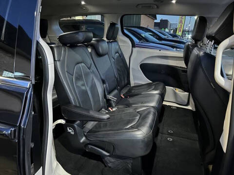 2018 Chrysler Pacifica Touring L