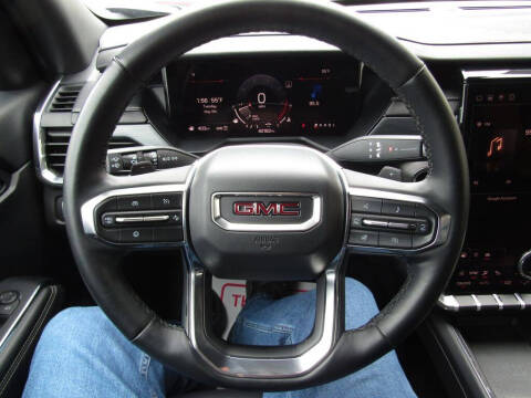 2024 GMC Acadia Elevation