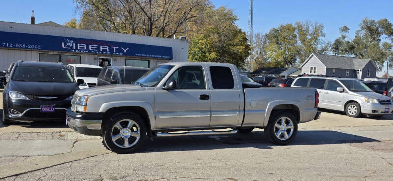 2004 Chevrolet Silverado 1500 LS