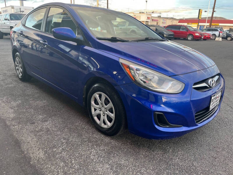 2012 Hyundai Accent GLS