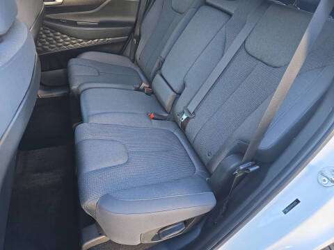 2023 Hyundai Santa Fe SE