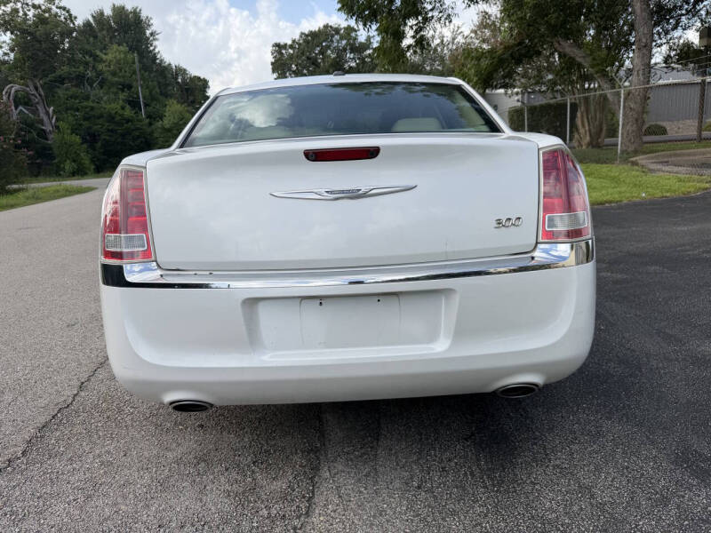 2013 Chrysler 300