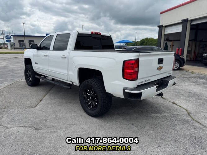 White 2018 Chevrolet Silverado 1500 LT 2