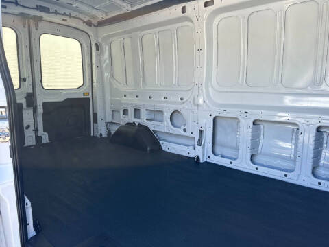 2022 Ford Transit 250