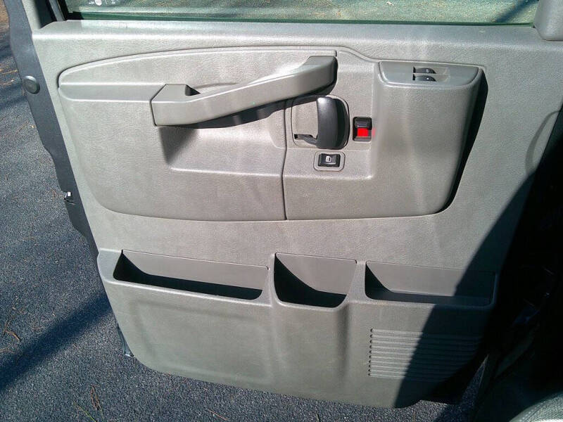 2017 Chevrolet Express LT 3500