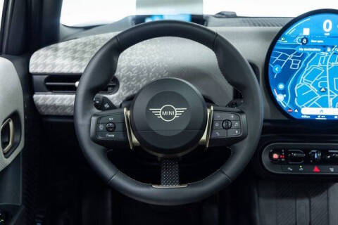 2025 MINI Hardtop 4 Door Cooper S Signature Trim