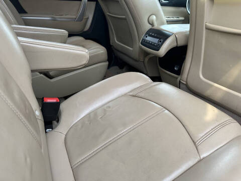 2010 GMC Acadia SLT-1