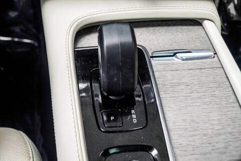 2023 Volvo XC90 B6 Plus Bright Theme 7P