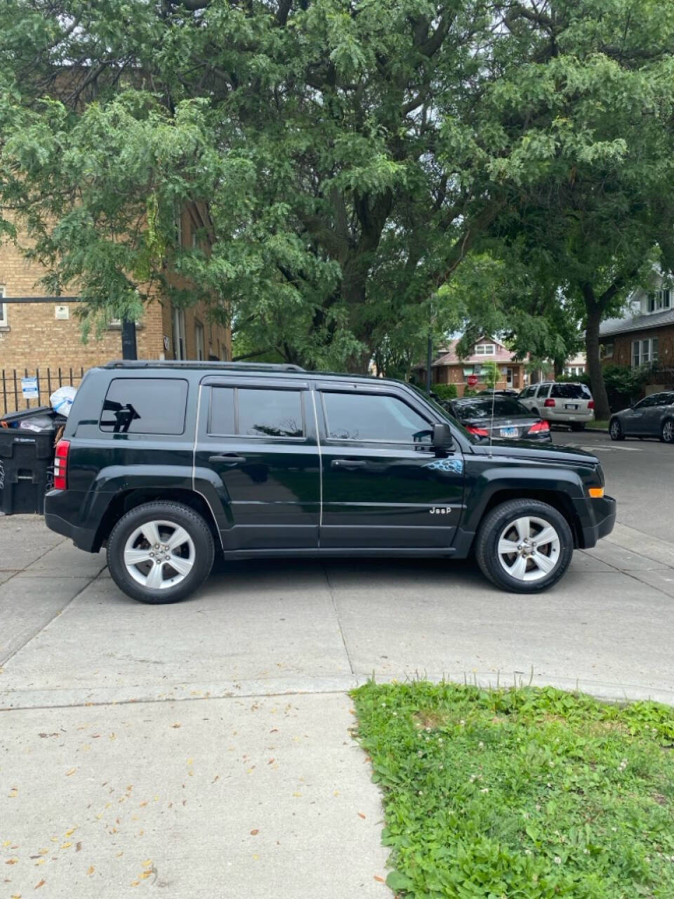 2013 Jeep Patriot for sale at Macks Motor Sales in Chicago, IL