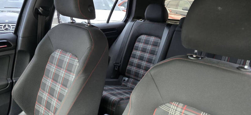 2016 Volkswagen Golf GTI S