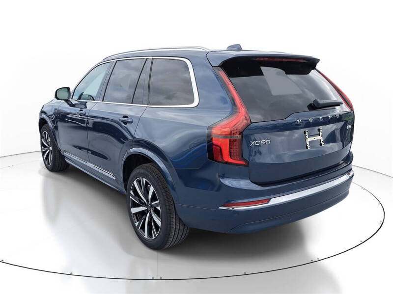 2026 Volvo XC90 B5 Core