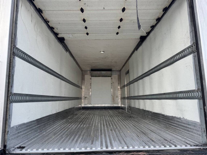 2016 Freightliner M2 106